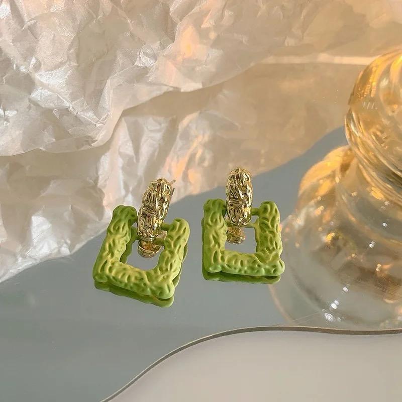 Pop of Green Earrings - Image 2