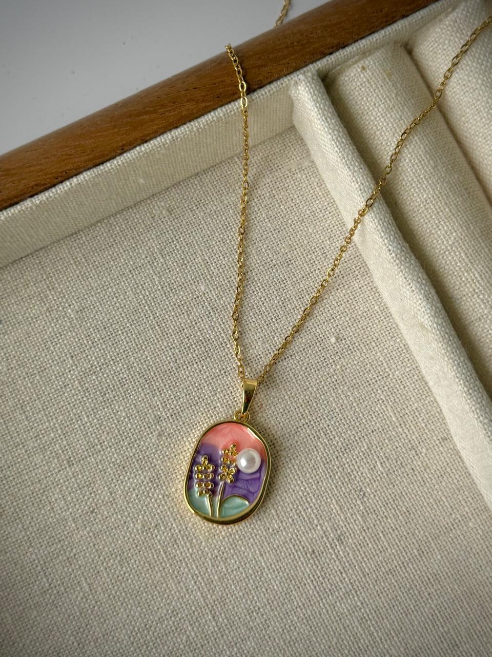 Sunset Hues Vintage Necklace