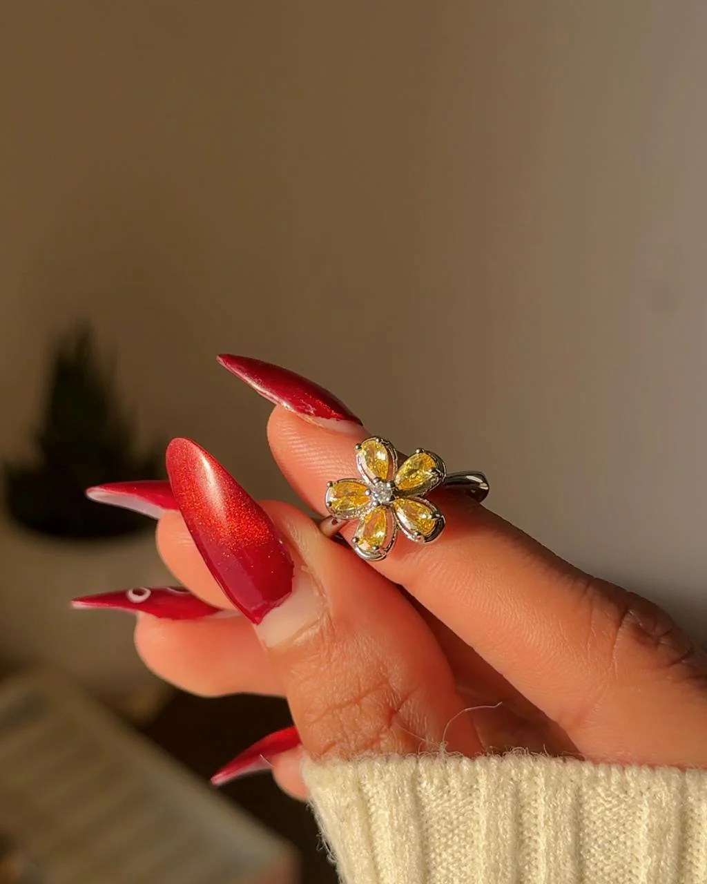 Sunshine Sweetheart Flower Ring - Image 2