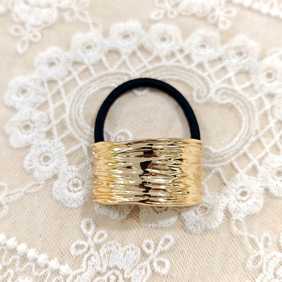 Textured Statement Metal Hair Tie - Image 3