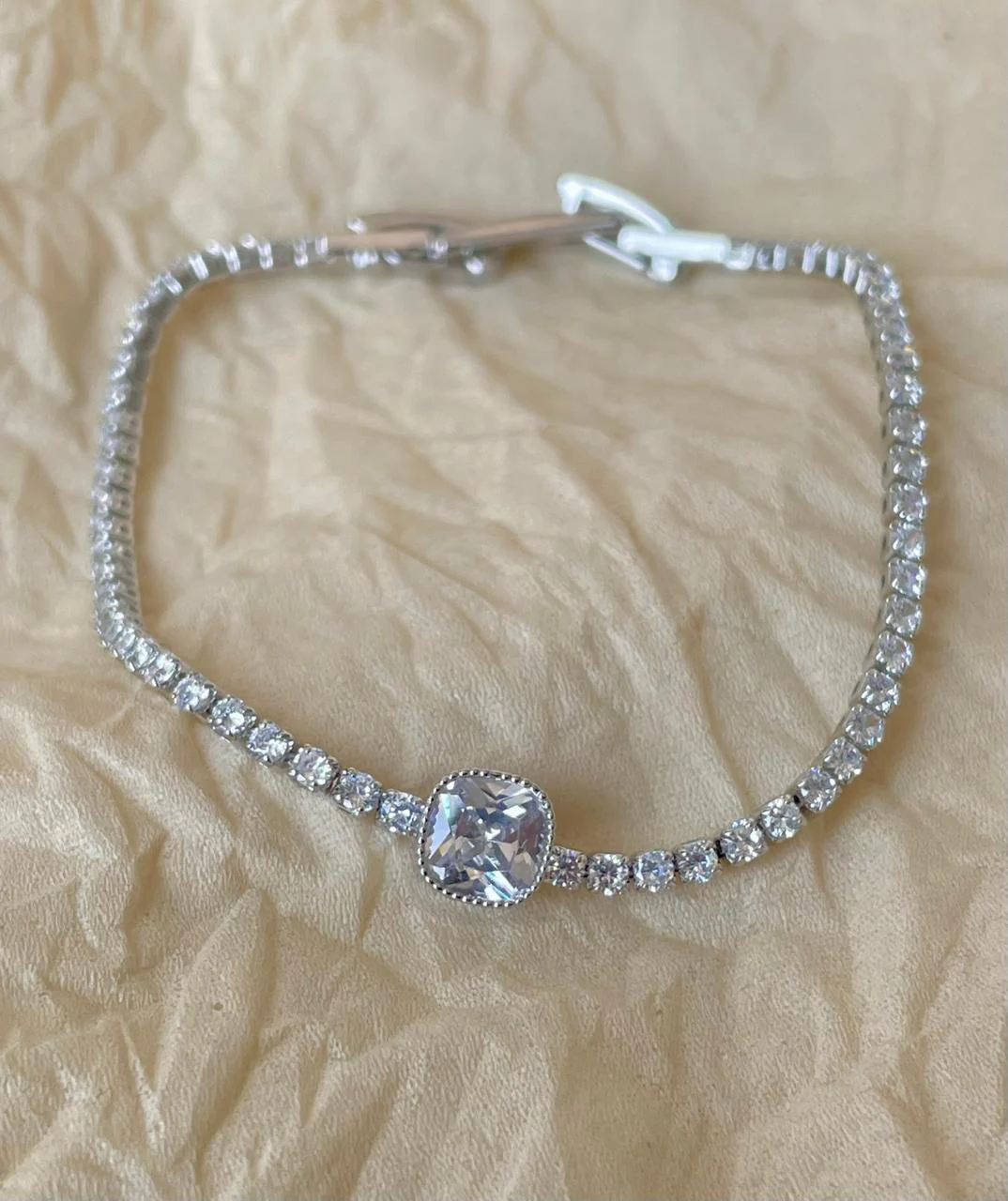 That Girl! Rhinestone Bracelet