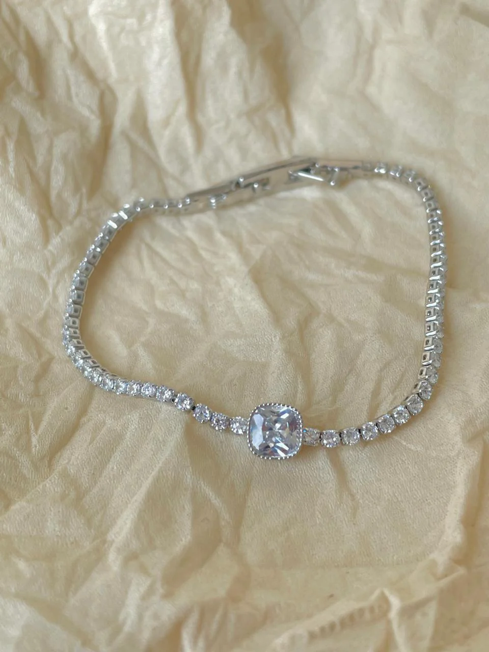 That Girl! Rhinestone Bracelet - Image 2