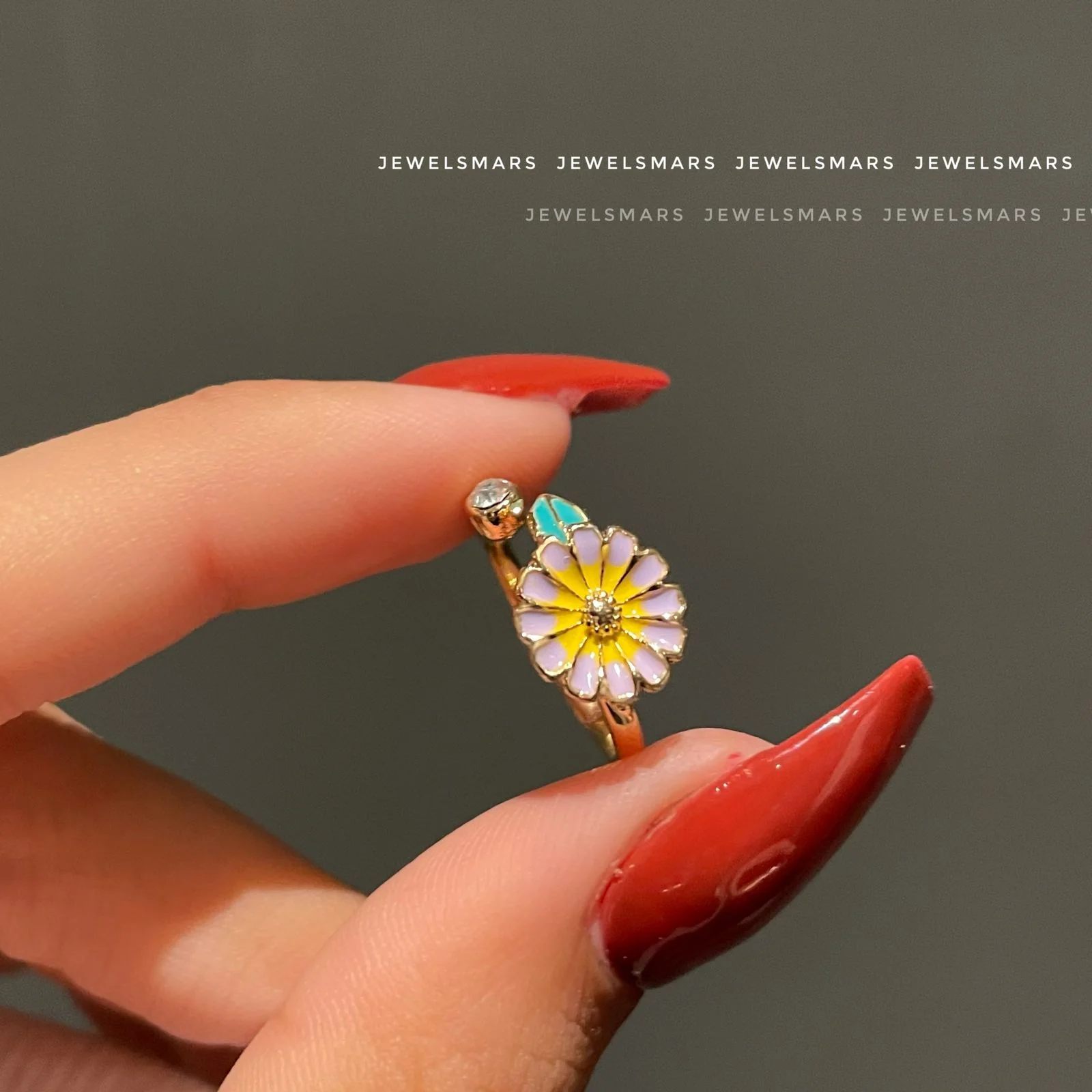 The Daisy Bloom Ring