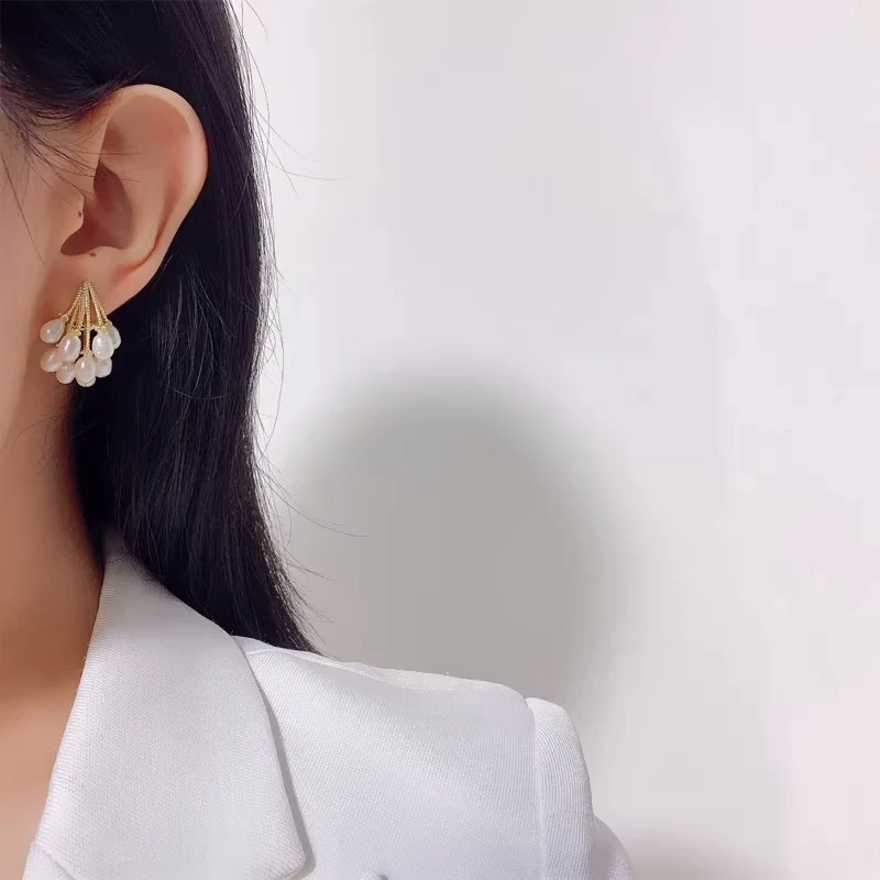 The Pearly Pineapple Studs - Image 2