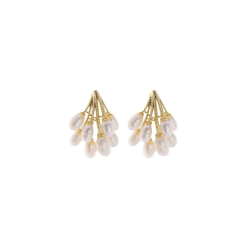 The Pearly Pineapple Studs - Image 4