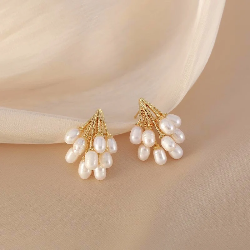 The Pearly Pineapple Studs - Image 6