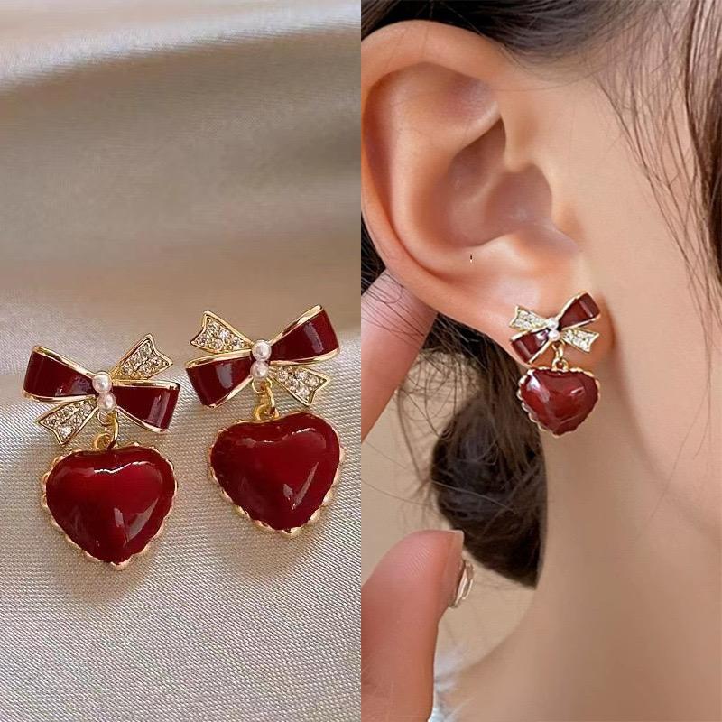 The Season Of Bow Earrings - Image 4