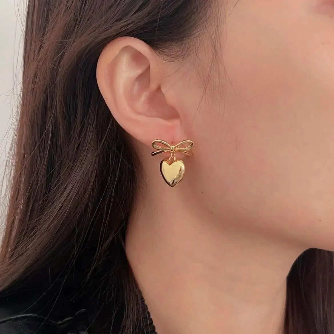 The season of Bow Earrings
