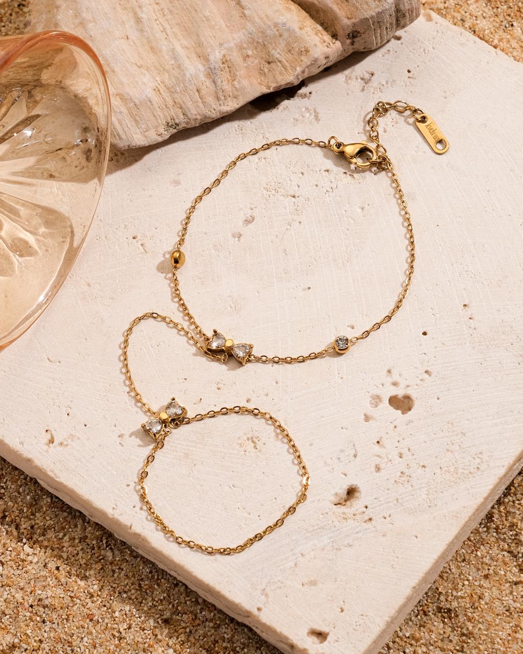 Threads of Gold! Bow Hand-chain - Image 2