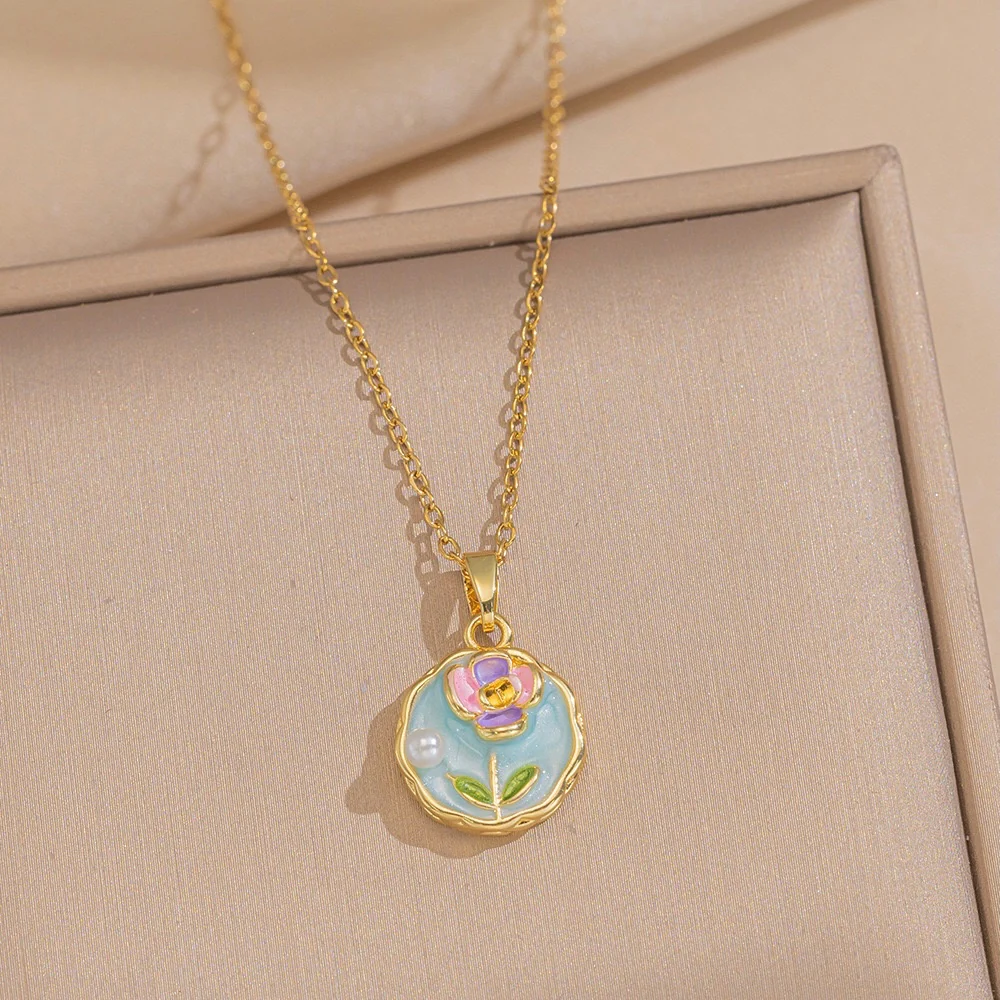 Timeless Orchid Vintage Necklace - Image 2