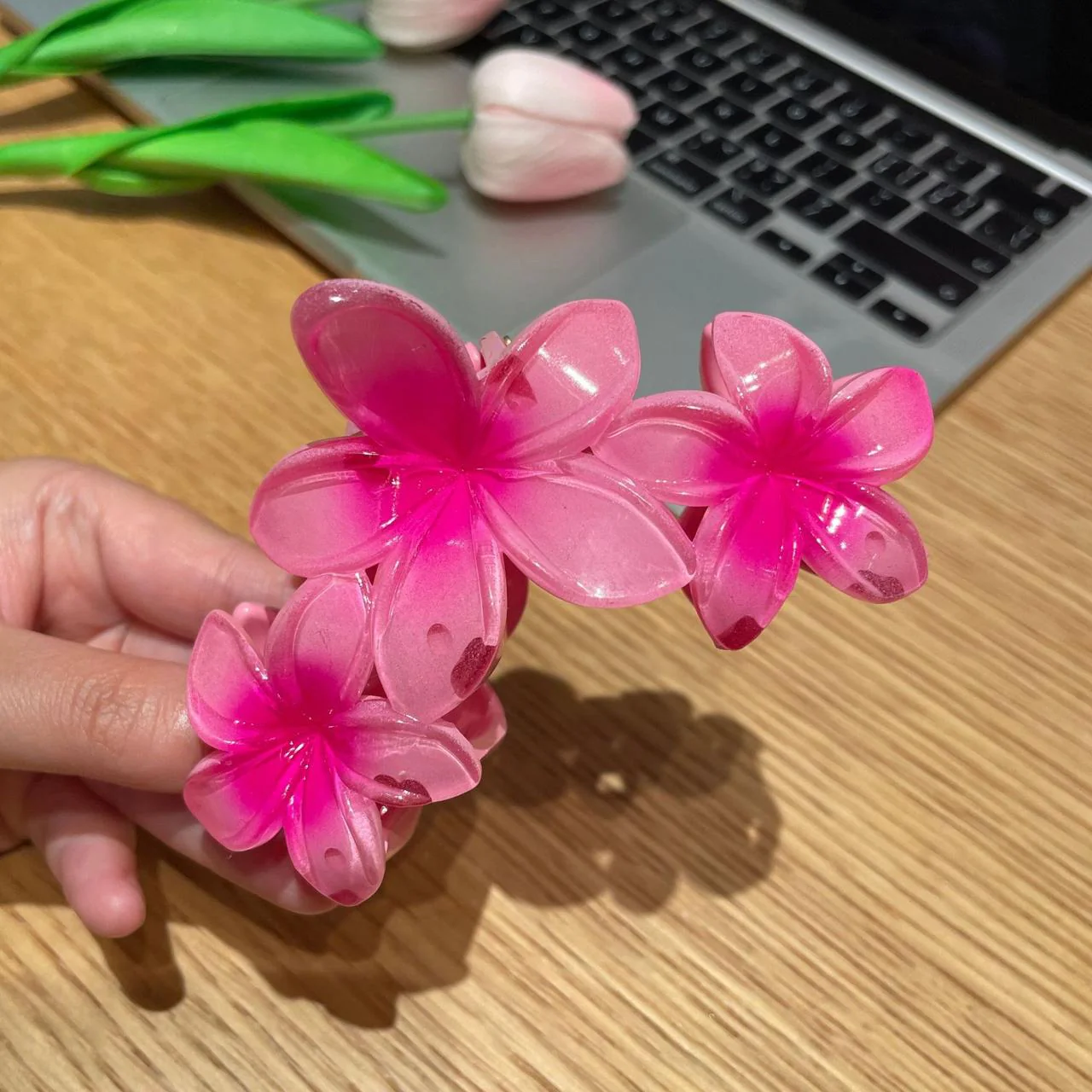 Triple Flower Claw clips - Image 3