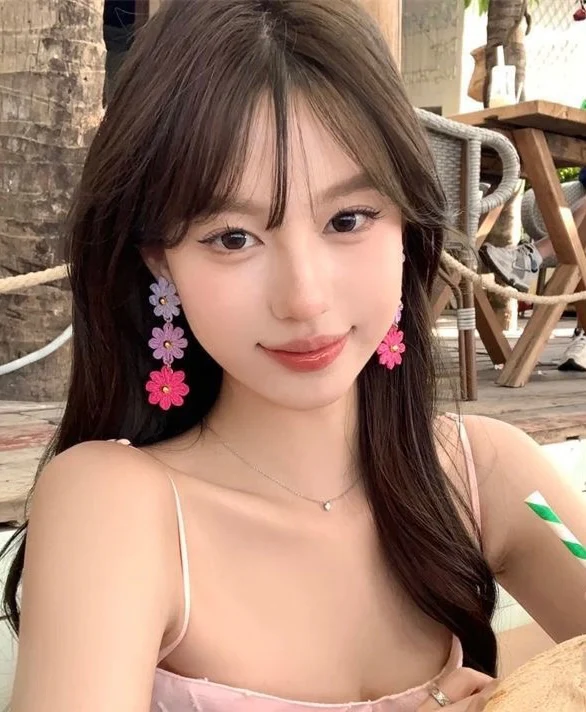Triple tint of Pink Earrings - Image 3