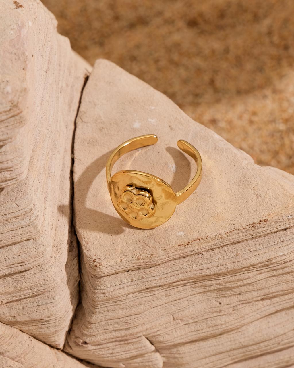 Tropical Tantrum Flower Ring - Image 4