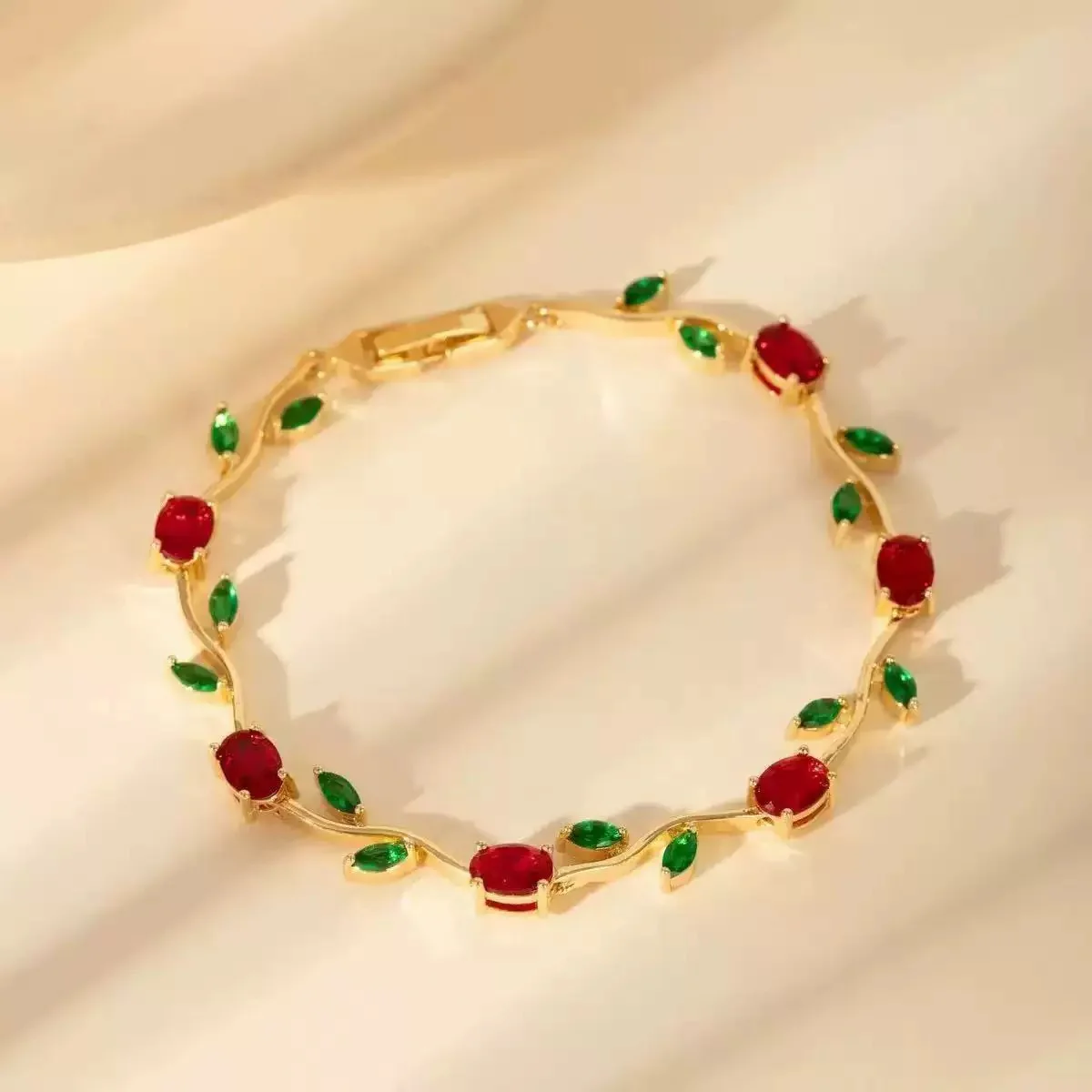 Tulip Bracelet -red green - Image 3