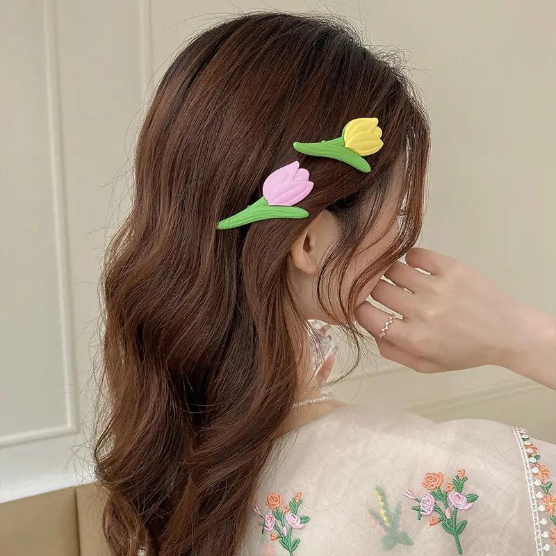 Tulip Flower Hair Clips - Image 2