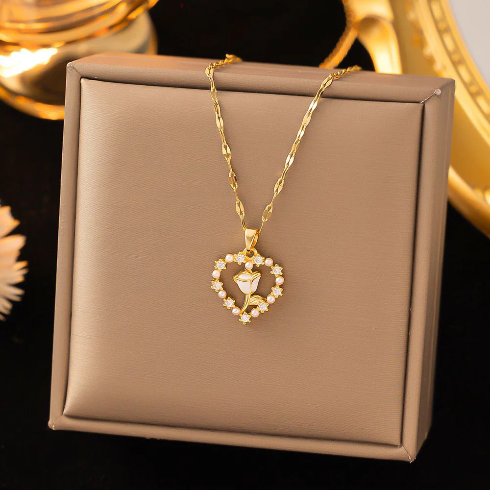 Tulip In The Heart Dreamy Necklace - Image 4