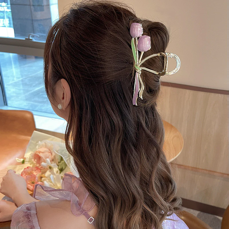 Tulip Tumblr Hair Claw - Image 3