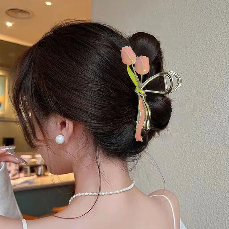 Tulip Tumblr Hair Claw - Image 4