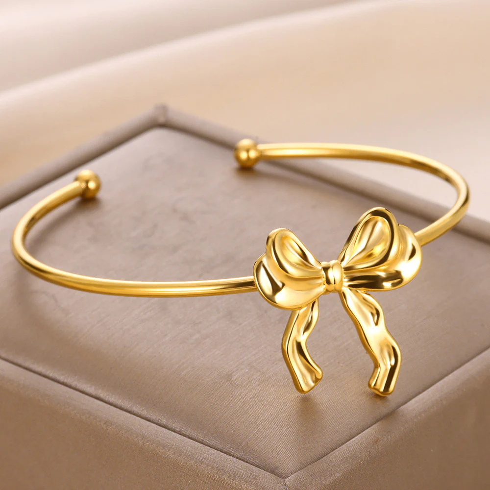 Twirl n Tie Bow Bracelet