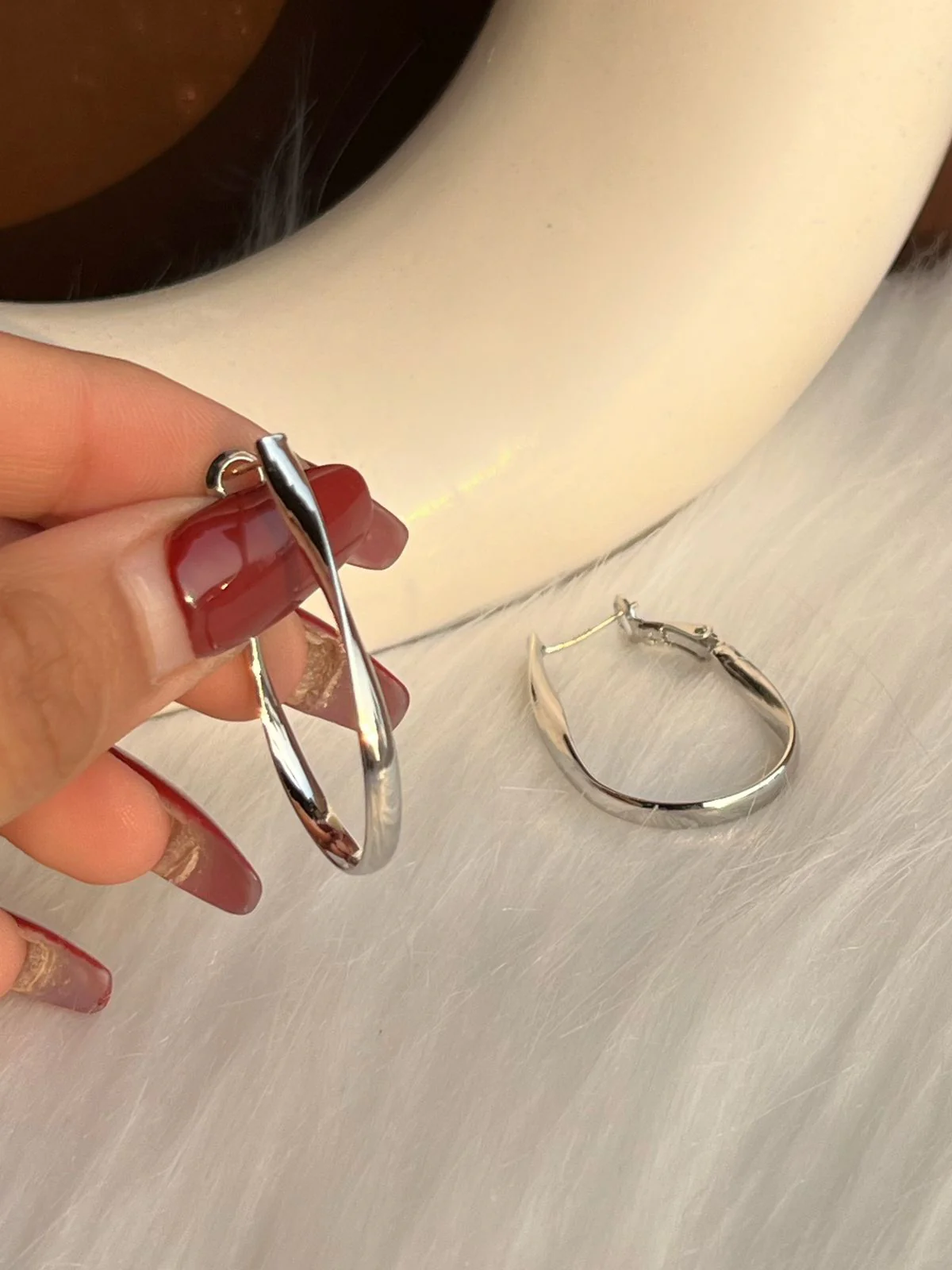 Twisted U Hoop Earrings - Image 2