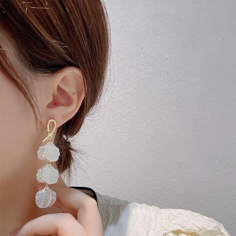 Vacation Mood Earrings - Image 2
