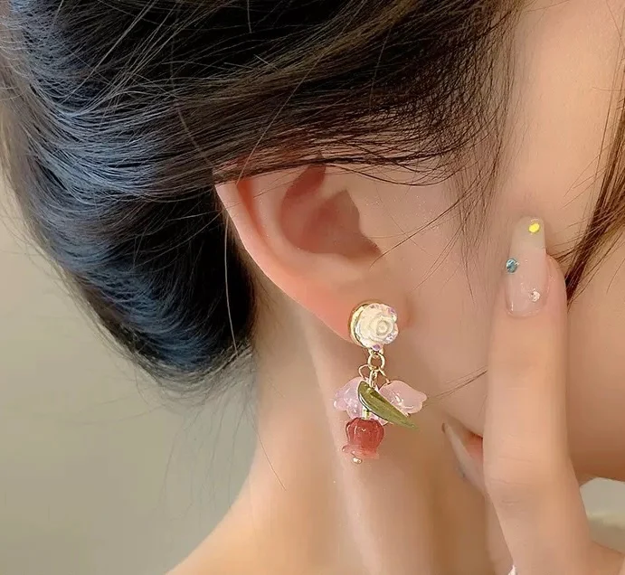 Valley of Rose Earrings - Image 3