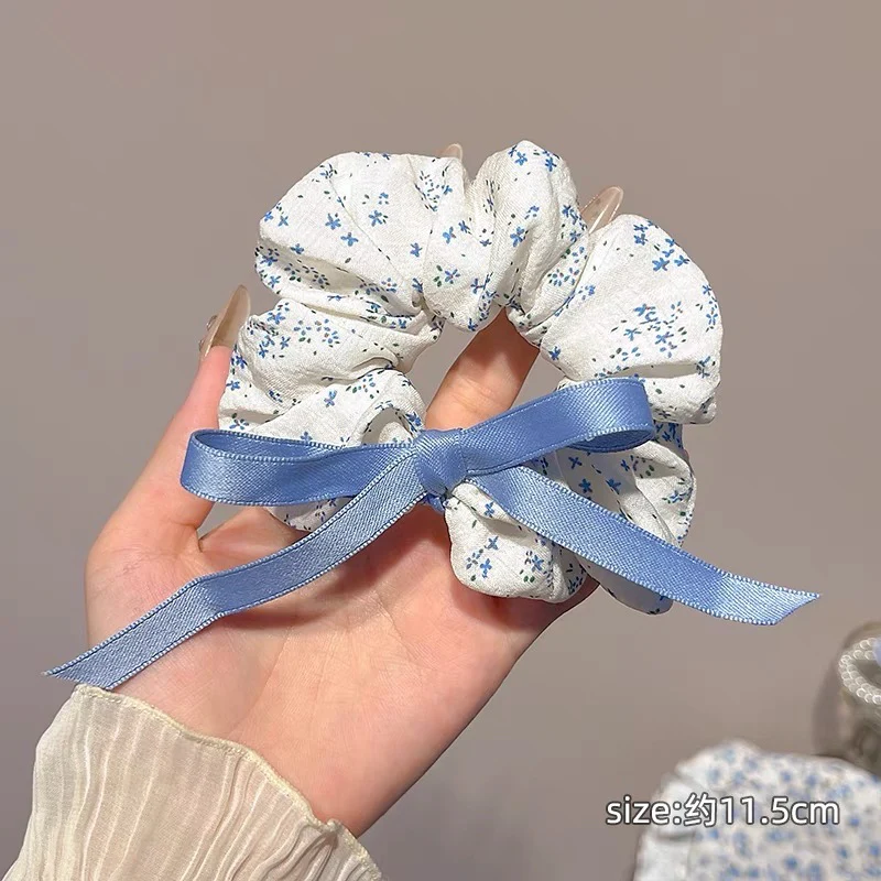 Vanilla Girl Scrunchie - Image 4