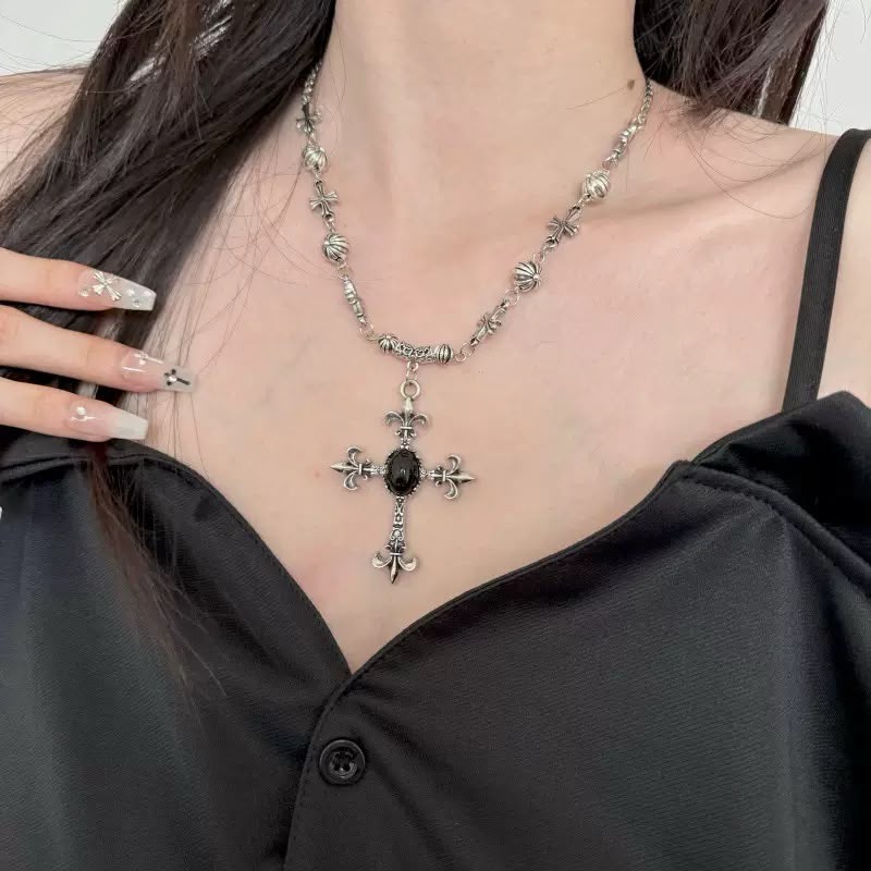 Vintage Gothic Cross Rosary necklace - Image 3