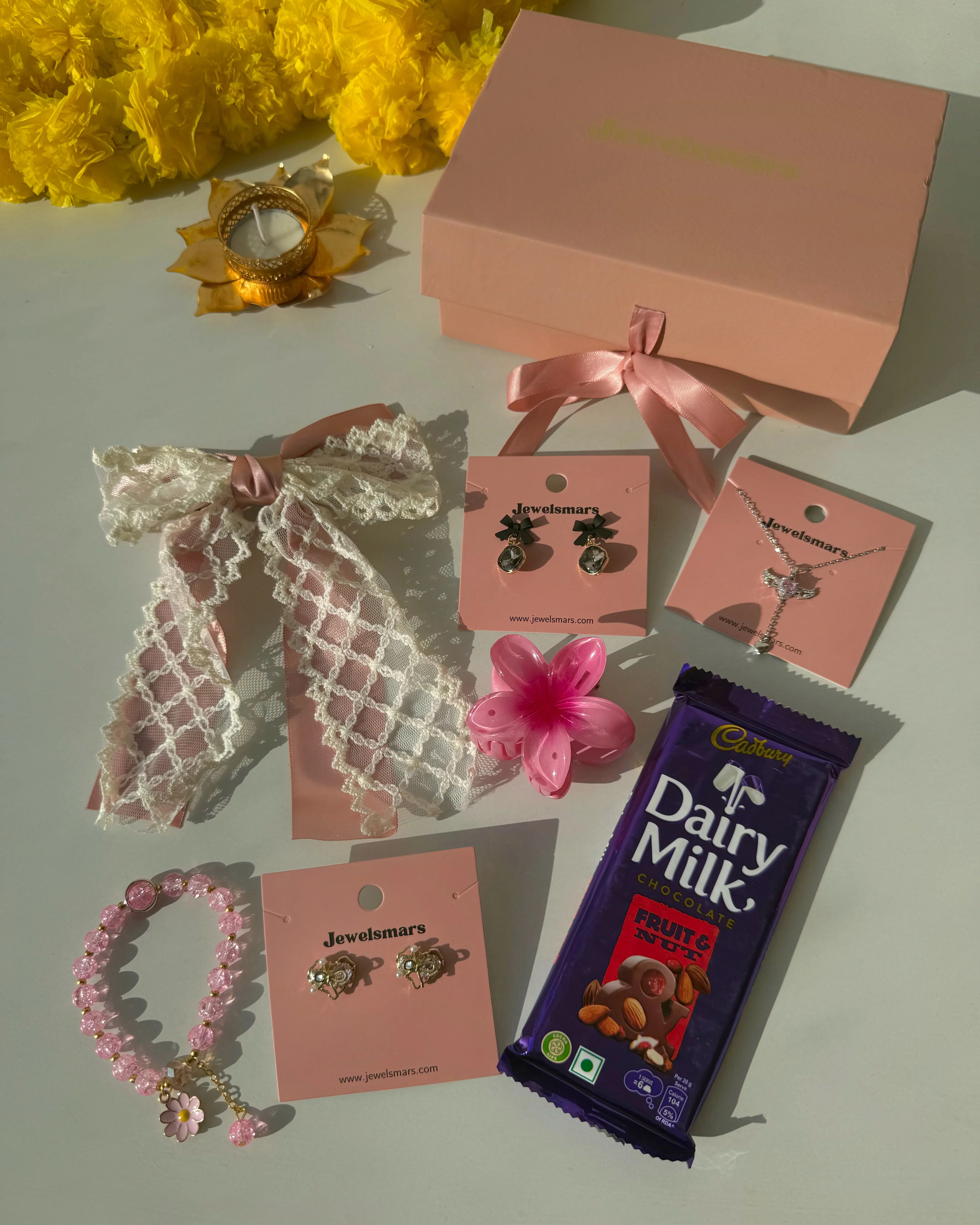 Viral Gift Hamper for Her - Image 4