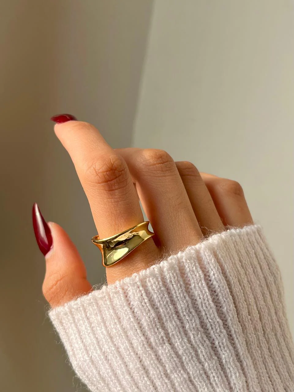 Wave Statement Ring