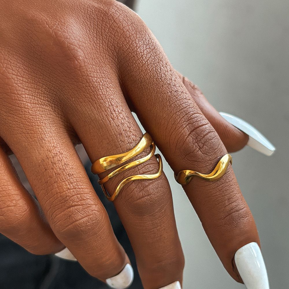 Wavy Baby Gold Ring - Image 7