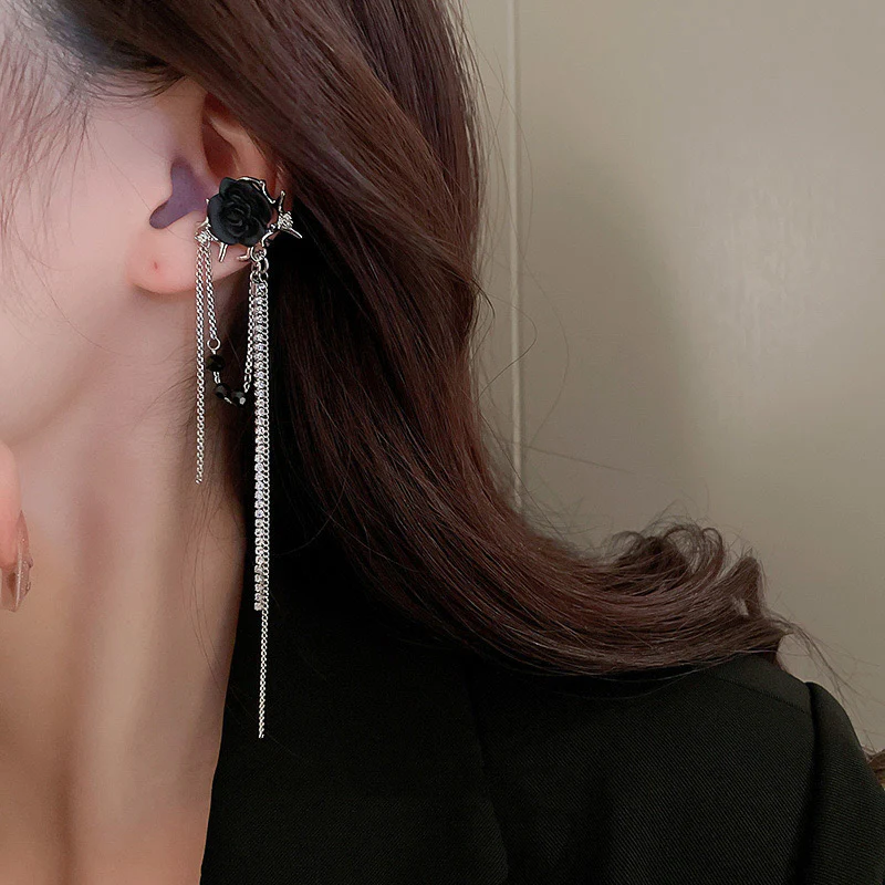 Wicked- Queen Dangling Rose earcuff - Image 3