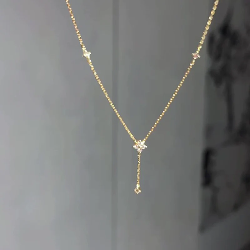Wink of Flicker Minimalistic Necklace - Image 2