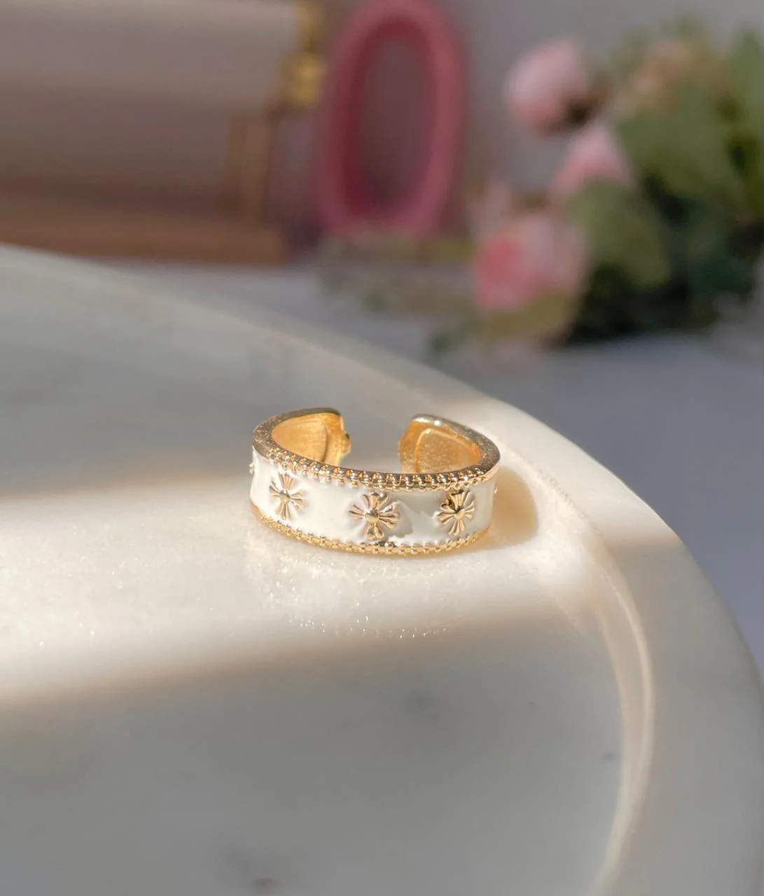 Wisteria Royal Ring - Image 2