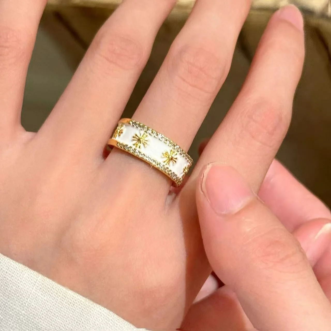 Wisteria Royal Ring - Image 3