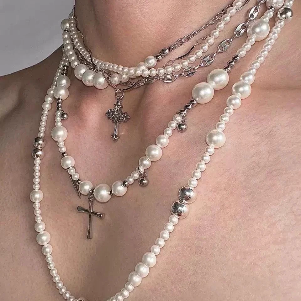 Witching-hour! Multilayered Pearl Necklace - Image 2