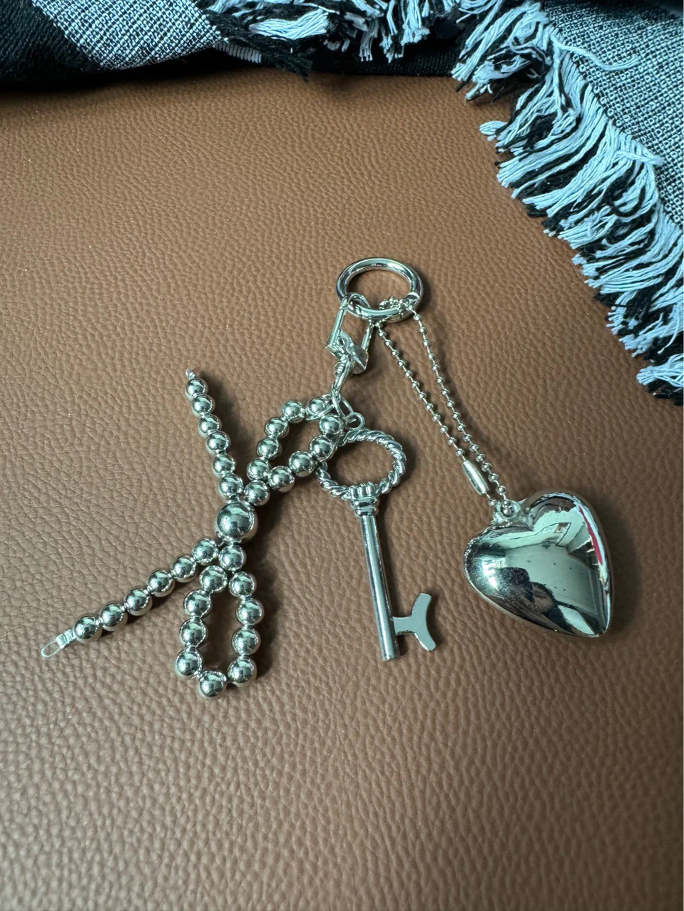 Y2K Baddie Bow Bag Charm - Image 2