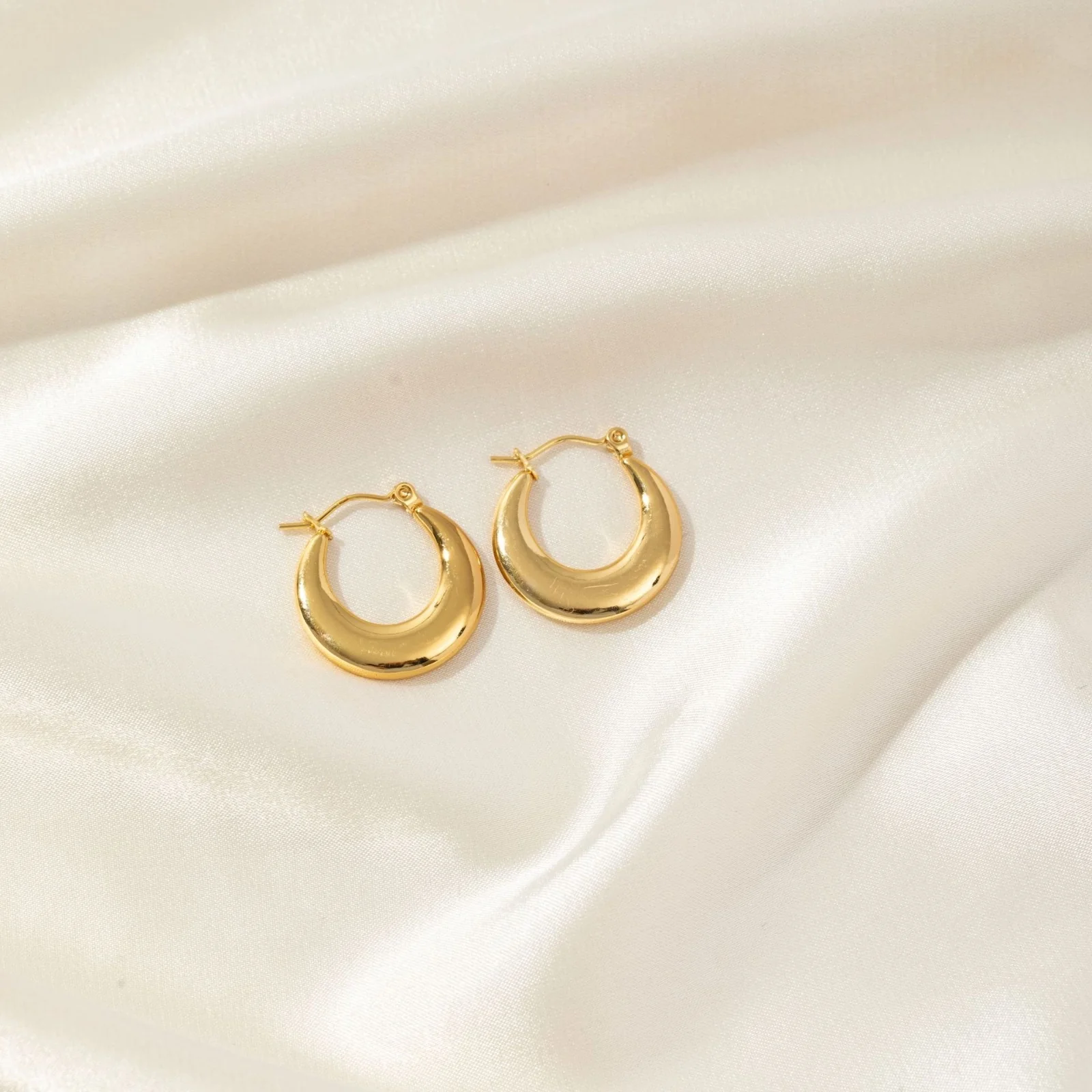 You Glow Girl! Earrings - Image 4